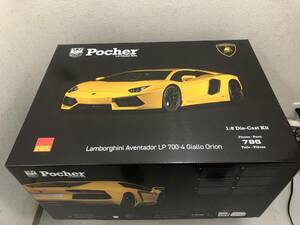 ポケール　1/8スケール　ランボルギーニ　アヴェンタドール LP700-4 2011 - YELLOW キット　新品未開封