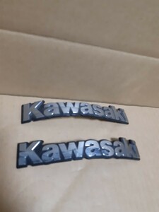 52　ZRX400 純正タンクエンブレム　エンブレム タンクエンブレム Kawasaki 当時物 カワサキ