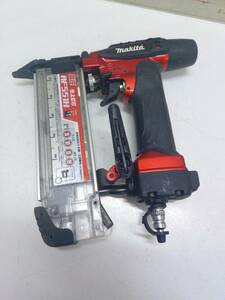 送料無料g29174 マキタ makita 高圧 仕上釘打 フィニッシュネイラ AF551H 55mm 大工道具 エアーツール 釘打ち機 エアー工具 DIY