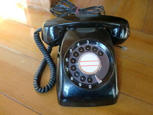 黒電話　昭和レトロ　１９８１年製（４３年前の商品）現在も使用可能（動作確認済み）岐阜県発
