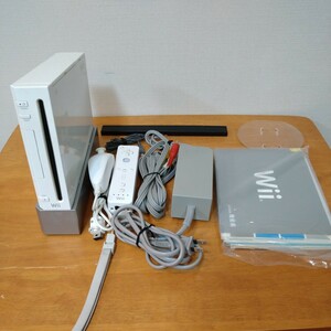 任天堂　NINTENDO　ニンテンドー　RVL-001(JPN)　Wii(ウィー)本体　シロ