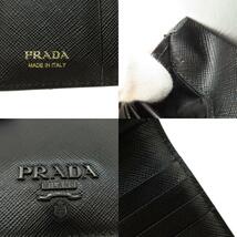 PRADA プラダ ロゴ 二つ折り財布（小銭入れあり） レザー レディース 中古_画像7