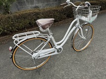 丸石自転車　フリーク　26型内装3段　軽量アルミフレーム　140ｃｍ～　オートライト　ソーラーテール　白系_画像3