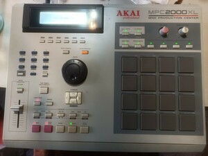 アカイ AKAI MPC2000XL サンプラー　中古