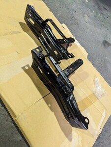 希少 当時物 純正　前期　AE86 リアバンパーステー 左右セット 生産終了品　　