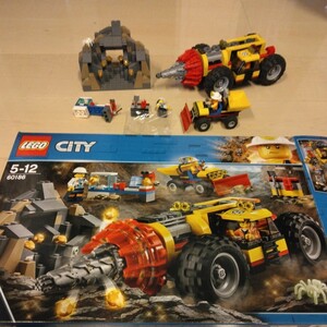 LEGO　CITY 60186　レゴシティ　マイニングヘビードリラー　ガリガリドリルカー　生産終了品！　説明書あり