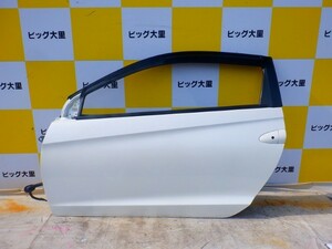 ホンダ ＣＲ－Ｚ フロントドア　左　H22　ZF1　67050-SZT-J00ZZ　オートモーティブM2H3