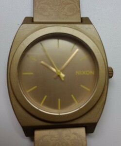 NIXON 腕時計