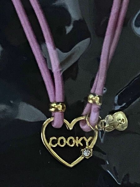 BT21 COOKY キャラクターチャーム付き ハートヘアゴム