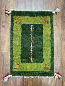 新品　ペルシャ絨毯　手織り　ギャッベ　59×40cm 緑色　生命の木　山羊