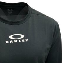 ■新品 OAKLEY XL サイズ Enhance LS Crew 12.7 エンハンス 長袖 クルー Tシャツ 黒 スポーツ トレーニング 保温 伸縮 撥水 軽量 FOA404172_画像4