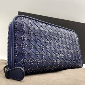 【極美品◎近代モデル】 ボッテガヴェネタ BOTTEGAVENETA ラウンドジップ パイソン イントレチャート 長財布 ダークネイビー RFID有