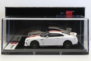 メイクアップ アイドロン 1/43 ニッサン スカイライン GT-R 50周年 アニバーサリー ブリリアントホワイトパール/レッドストライプ　62A0000