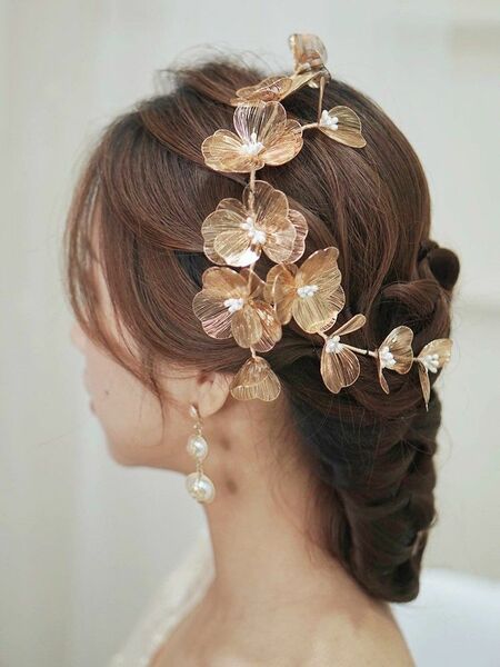 ヘッドドレス　ゴールド フラワー 花 ブライダル ヘアアクセサリー 上品 