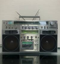 希少TOSHIBA 東芝 BOMBEAT RT-S90 ラジカセ中古品メンテナンス済み_画像3