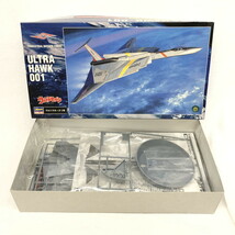 【未組立】　ハセガワ　ULTRA HAWK 001 ウルトラセブン　ウルトラホーク　１号　1：144　UM1 プラモデル　(N60202_9_h)_画像1