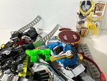 ★仮面ライダーグッズまとめ売り ゴースト エグゼイド ジオウ 等 変身ベルト おもちゃ 特撮 ジャンク品 21.5kg★_画像8