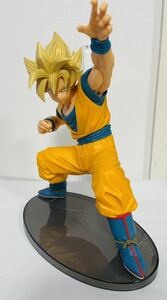 ドラゴンボール　悟空？のフィギュア　現状品