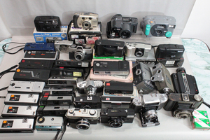 010902 【フィルムカメラ ジャンク品】 35mmコンパクト・APS・110・16mm・トイカメラ・8mmシネカメラ・・etc フィルムカメラ大量 まとめて