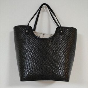 qbag paris oeuf black