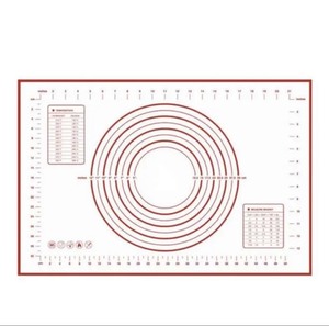 万能シリコンマット レッド　お菓子作り パン作り道具 マット 目盛り付き クッキングマット ベーキングマット 滑止 キッチン用 40×60☆