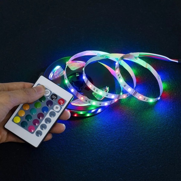 LEDテープライト RGB LEDテープ 4m テープ 間接照明 店内装飾 イルミネーション 連結可能 リモコン コントローラー☆
