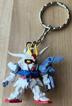 ◇機動戦士ガンダム SEED ストライクガンダム ソードストライク 中古 キーホルダー フィギュア バンプレスト_画像2