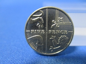 イギリス 5ペンス硬貨☆2014年／ロイヤルミント／未使用／i0201-4