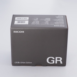 RICOH GR IIIx Urban Edition メタリックグレー デジタルカメラ 焦点距離 40mm 24.2M APS-C GRIIIx GR3x #8996【ジャンク】