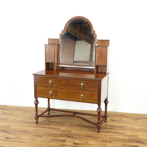  dresser mahogany material. beautiful wood grain . charm elegant design dresser dressing table 1920 year about England antique furniture 51519nk