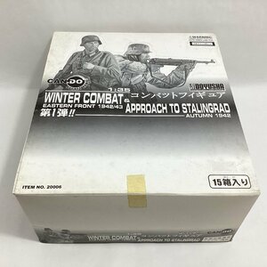 未開封　童友社　1/35 コンバットフィギュア 第1弾 WINTER COMBAT EASTERN FRONT 1942/43 1BOX 15個入り　ドイツ野戦服兵士/防寒服兵士