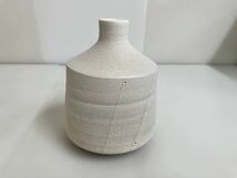 （Y-83） 保管品 未使用品 加藤釥「金彩 蝶々 壷」陶印 瀬戸窯　花瓶　一輪挿し_画像4