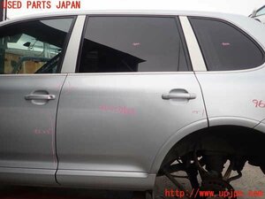 2UPJ-96321320]ポルシェ・カイエン ターボ(9PA50A)左後ドア 左ハンドル車 中古