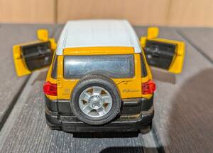 トヨタ FJクルーザー ホワイト イエロー 2トーン 箱無し ミニカー モデルカー 1/32 Toyota FJ CRUISER