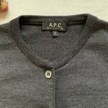 厳選☆レア　定価3万　A.P.C　クルーネックカーディガン　ウール　シルク　チャコールグレー　S　_画像4