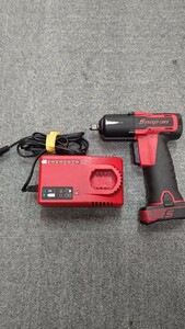 【CT761A】期間限定値下げ中！ スナップオン 電動工具 充電器 インパクトレンチ 3/8 9.5㎜ 中古品 新品バッテリー付属 送料無料