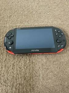 K【中古品】SONY PSVITA PlayStation VITA PCH-2000 レッド 本体のみ 汚れあり 通電動作確認済み