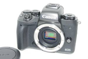 ★新品級★Canon キャノン EOS M5 ボディ 大人気のミラーレス一眼カメラ♪