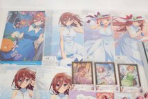 【中古品】五等分の花嫁 グッズ まとめ 中野一花 二乃 三玖 四葉 五月 一番くじ ポスター タペストリー ラバーストラップ 等 ;;_画像2