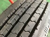 s122-4-2 ☆195/75R15 中古1本（新車外し♪）ダンロップ SPLT33M 2021年製 残溝8ｍｍ K30_画像3