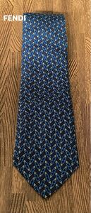 フェンディ ネクタイ ブラック青系 イタリア製 FENDI NECKTIE MADE IN ITALY【USED】