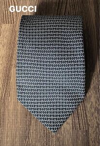 グッチ ネクタイ ブラック黒系 イタリア製 シルク GUCCI NECKTIE MADE IN ITALY【USED】