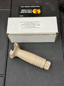 実物】KAC verobech フォアグリップ 激レア (ptw vfc mws ghk daniel defense magpul