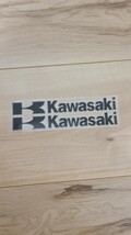 KAWASAKI 　バイク　車　汎用ステッカー　簡単張り付け　黒　2枚セット_画像2