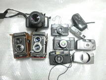 古いフィルムカメラ・二眼レフなど　色々9個　中古難有ジャンク品　_画像1
