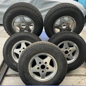 275/70R16 スタッドレスタイヤ ダンロップ　ブリヂストン　5本　グラフト　5穴　ランクル