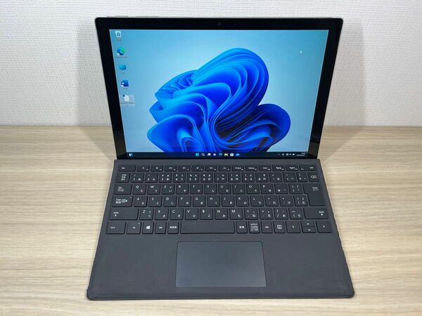 美品 マイクロソフト Surface Pro 5 タブレット キーボード 綺麗