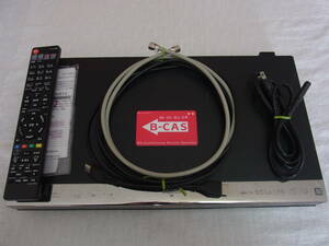 ブルーレイレコーダー　シャープ　BD-W1500　2013年製　1TB　2番組同時録画　動作確認済み　新品代替リモコン,各種ケーブルつき