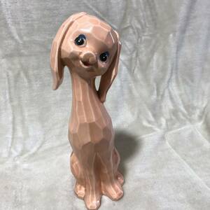 C628 昭和レトロ 陶器 人形 置物 犬 わんちゃん 木彫り風デザイン ピンク インテリア 当時物