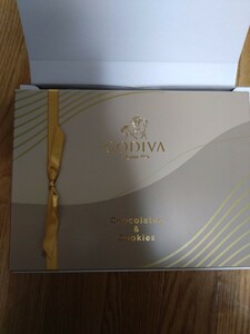 GODIVA cookie & chocolate assortment men to best-before date 2024.05.18